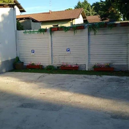 Il Cortile Dei 3 Matrimoniale 3* Gallarate